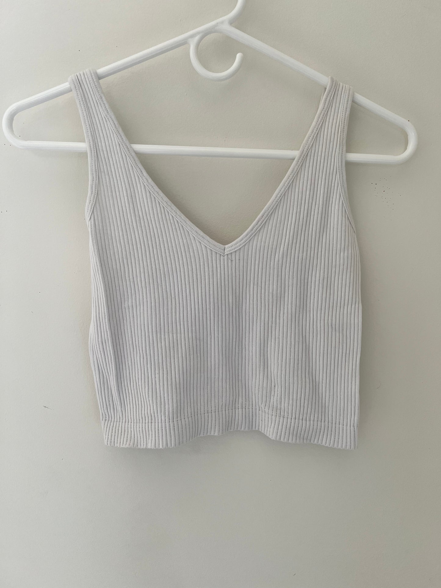 White V Tank