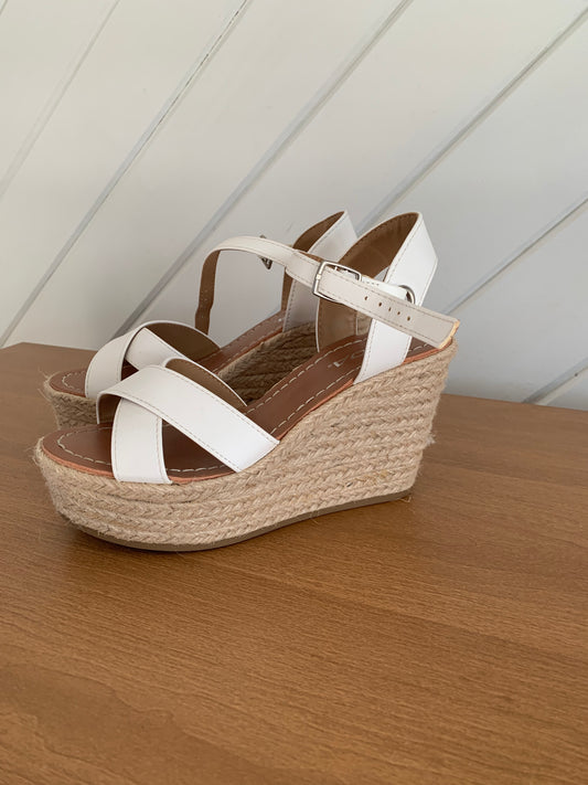 White Wedges