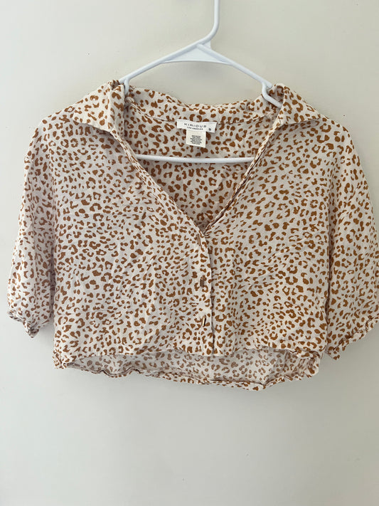Cheetah Button Crop